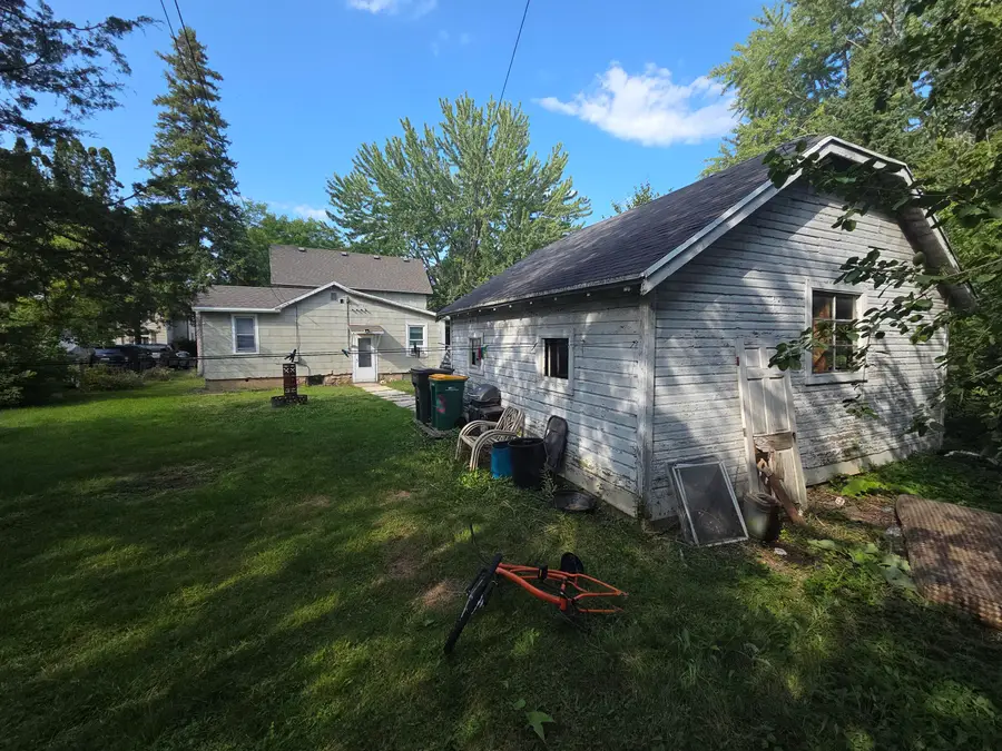 94 E 12th St, Fond Du Lac, WI 54935 - #2