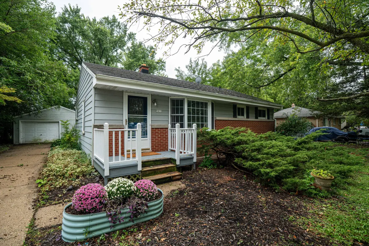 5833 W Calumet Rd, Milwaukee, WI 53223 - #1
