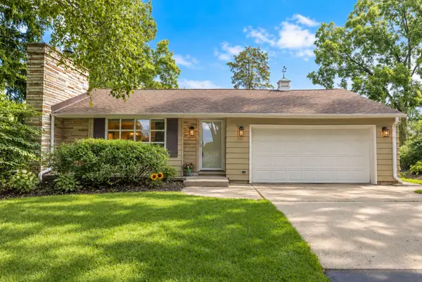 1070 Woodland Ave, Elm Grove, WI 53122