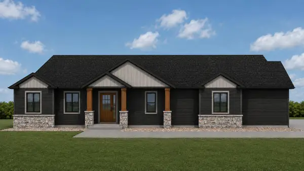 956 Clark Ln, Holmen, WI 54636