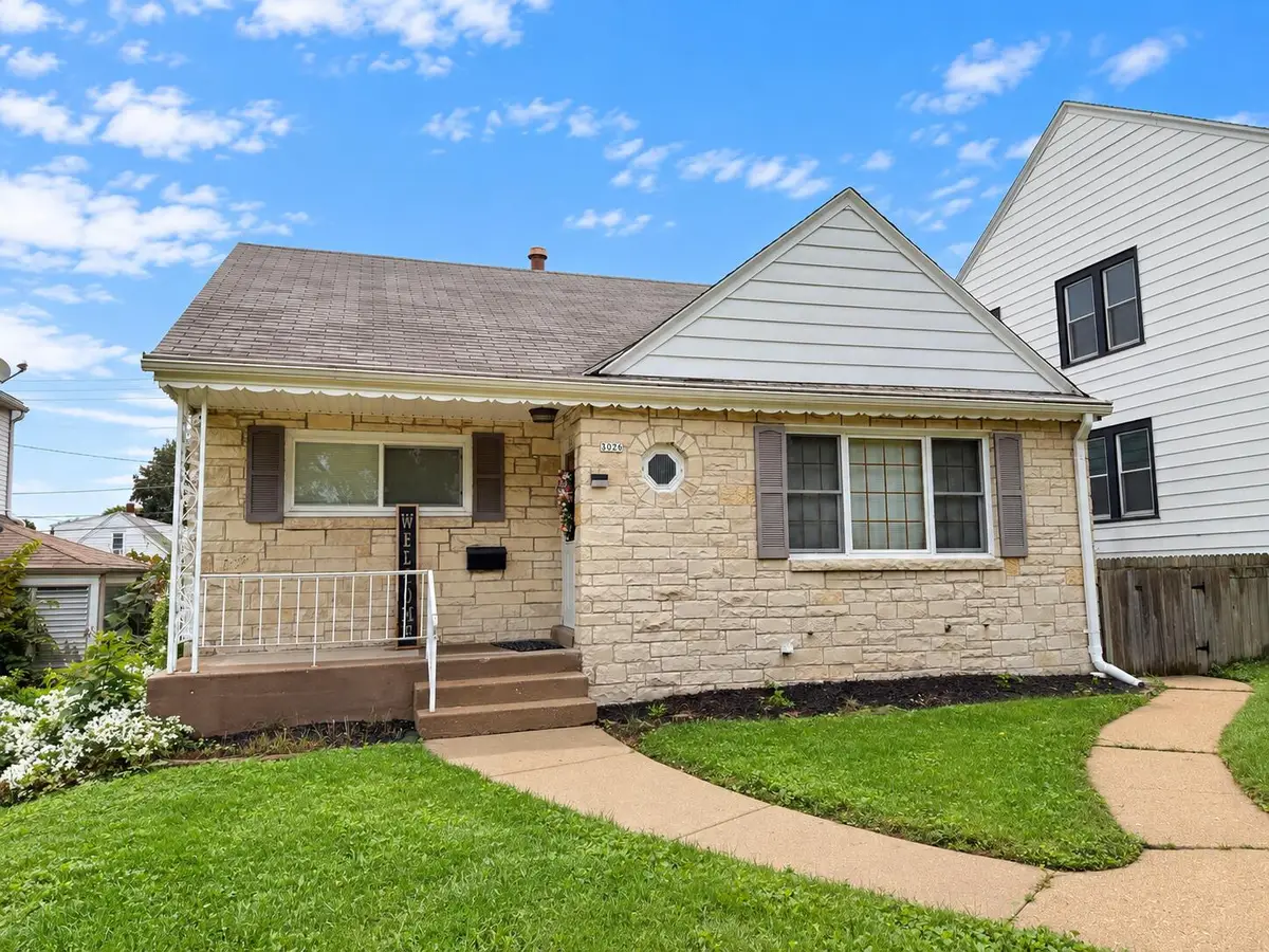 3026 S 41st St, Milwaukee, WI 53215 - #1