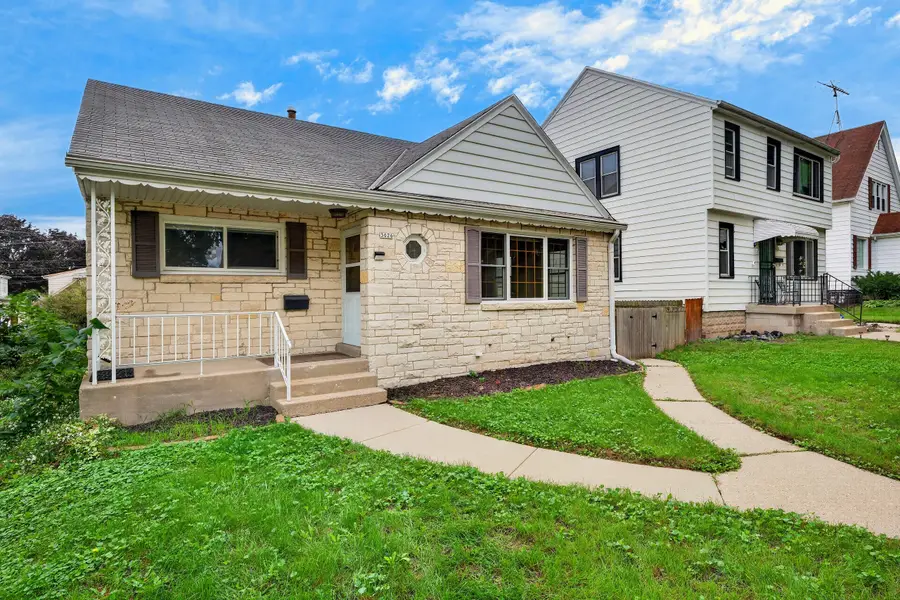 3026 S 41st St, Milwaukee, WI 53215 - #3