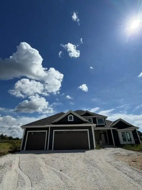 N81W27580 Harvest Ct, Lisbon, WI 53017 - #1