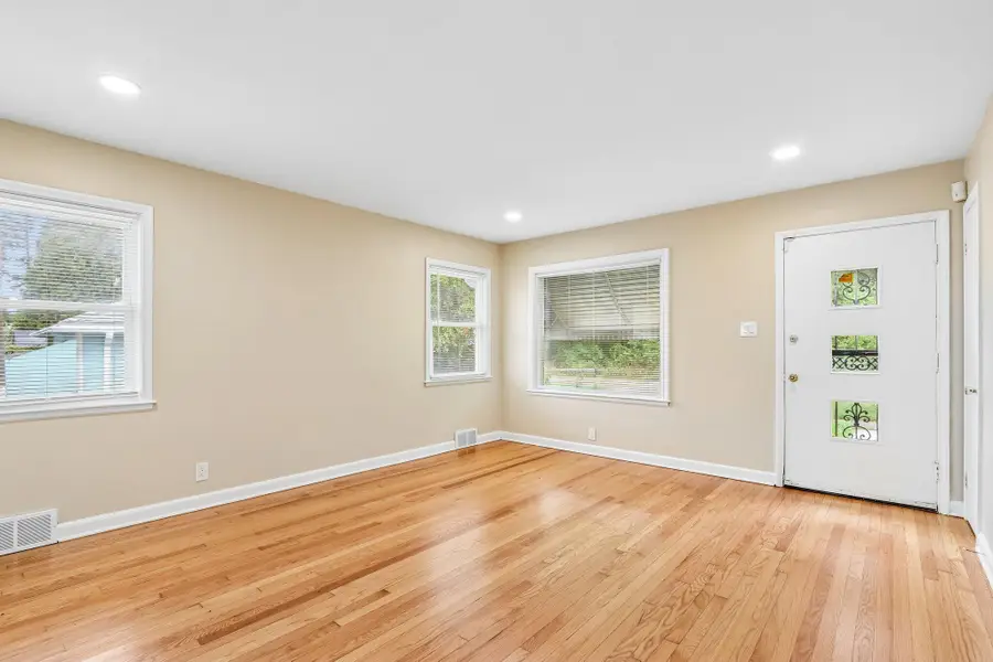 5175 N 27th St, Milwaukee, WI 53209 - #3