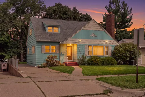 2525 Main St, La Crosse, WI 54601