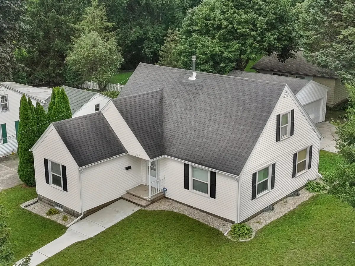 282 N Franklin St, Whitewater, WI 53190 - #1