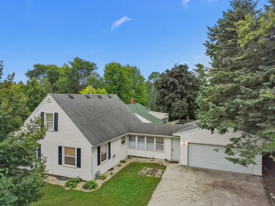 282 N Franklin St, Whitewater, WI 53190 - #3