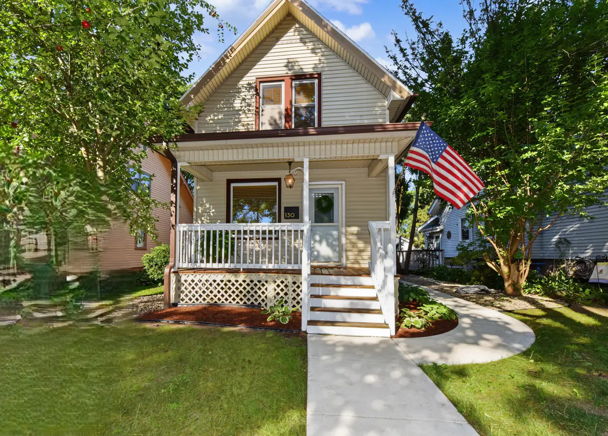 130 S James St, Waukesha, WI 53186 - #1
