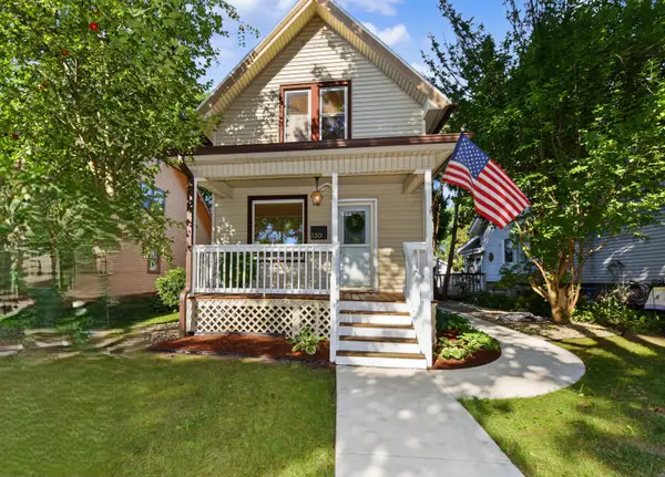 130 S James St, Waukesha, WI 53186
