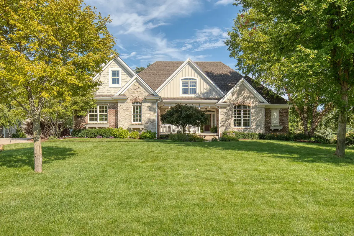 2120 Carriage Hills Dr, Delafield, WI 53018 - #1