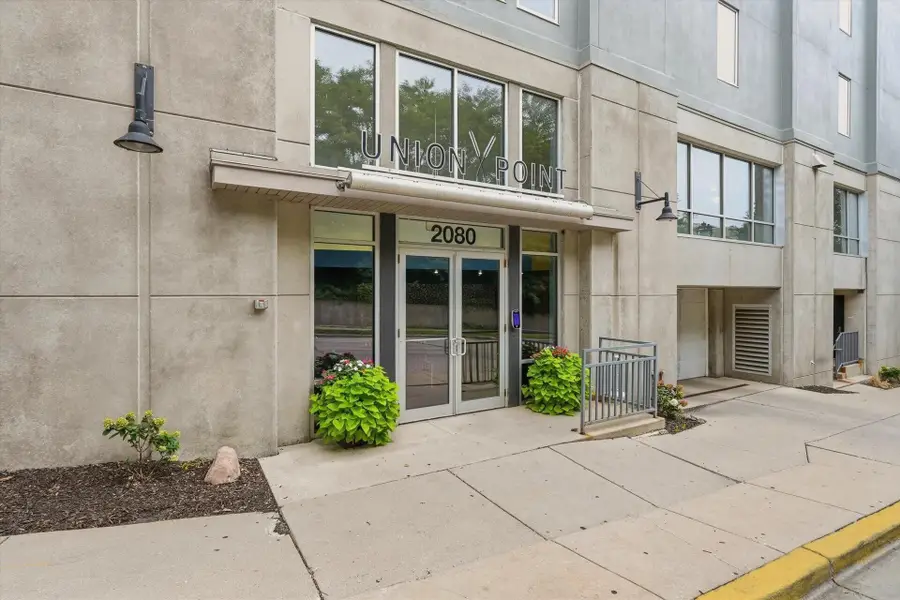 2080 N Commerce St, Milwaukee, WI 53212 - #2
