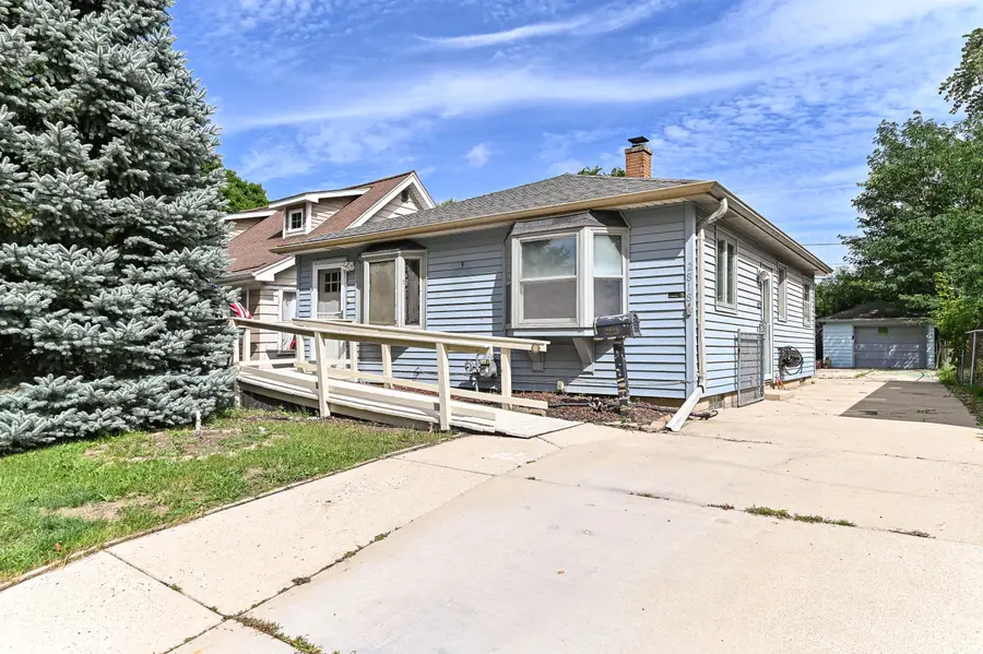 2818 S 71st St, Milwaukee, WI 53219 - #2