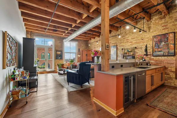 191 N Broadway, Milwaukee, WI 53202