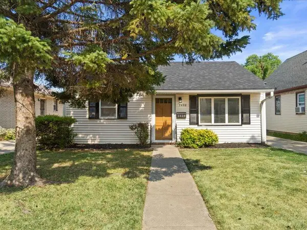 3428 S 3rd St, Milwaukee, WI 53207