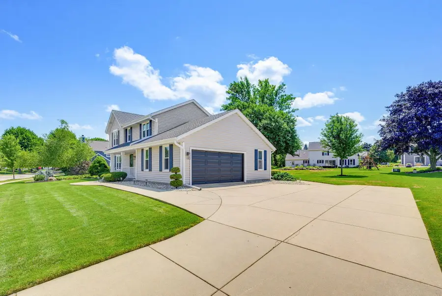 2021 Inverness Dr, Waukesha, WI 53186 - #2