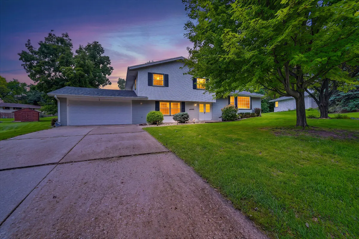 12725 Cardinal Crest Dr, Brookfield, WI 53005 - #1