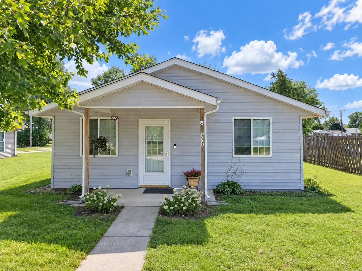 608 Center St, Boscobel, WI 53805 - #1