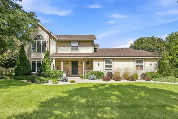 N48W25418 Aberdeen Dr, Lisbon, WI 53072