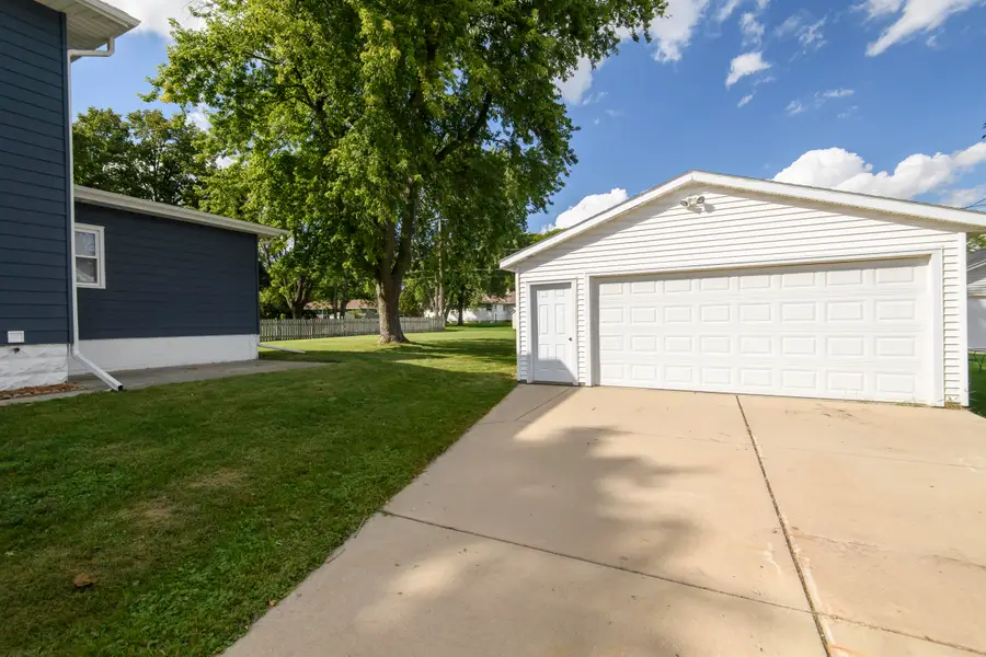 12744 W Fairmount Ave, Butler, WI 53007 - #3