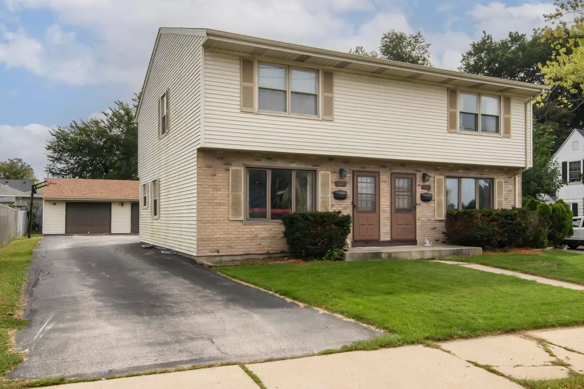 1425 Pewaukee Rd, Waukesha, WI 53188 - #1