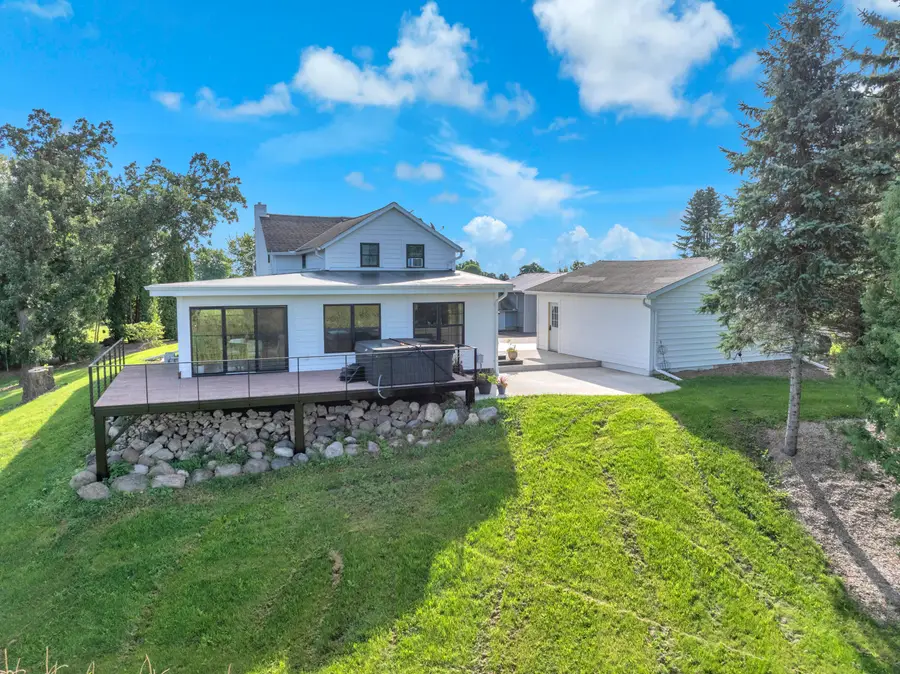W10716 Konow Rd, Springvale, WI 54974 - #3