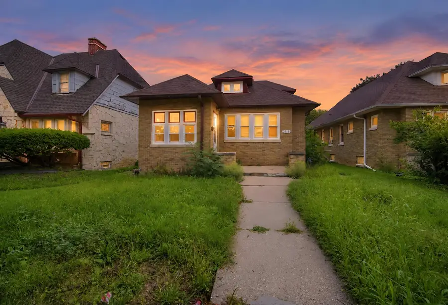 2718 N 46th St, Milwaukee, WI 53210 - #2