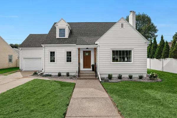 1208 Losey Blvd S, La Crosse, WI 54601