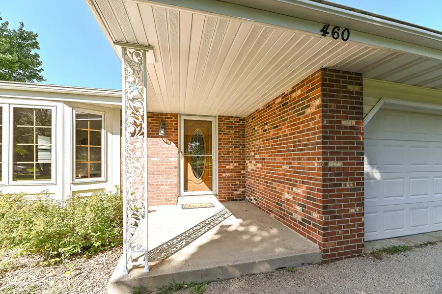 460 N Sherman St, Eagle, WI 53119 - #2