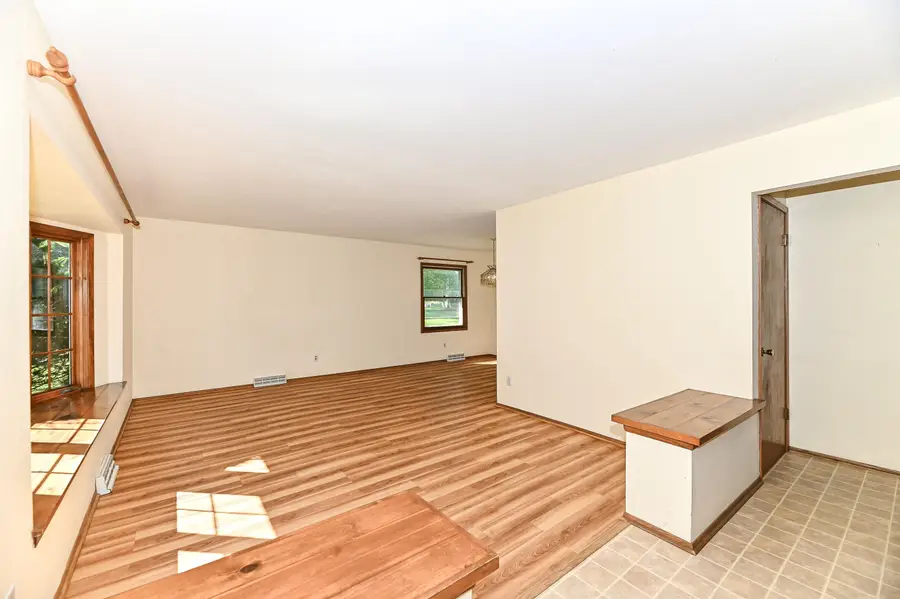 460 N Sherman St, Eagle, WI 53119 - #3