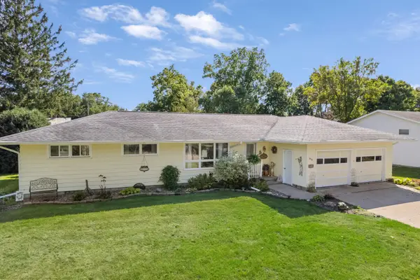 415 Garfield Ave, Sparta, WI 54656