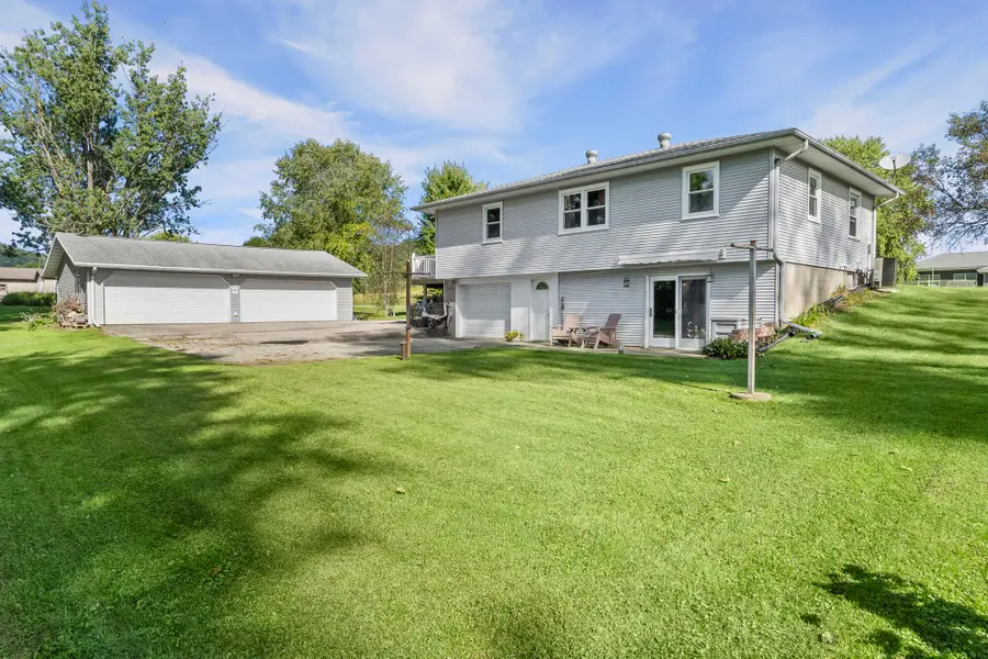 W4911 Harvest Ln, Shelby, WI 54601 - #2