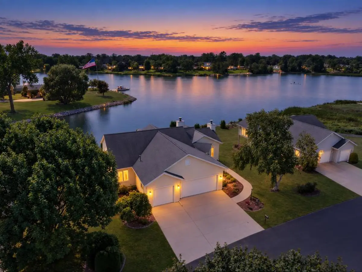 1505 Blue Heron Dr, Two Rivers, WI 54241 - #1