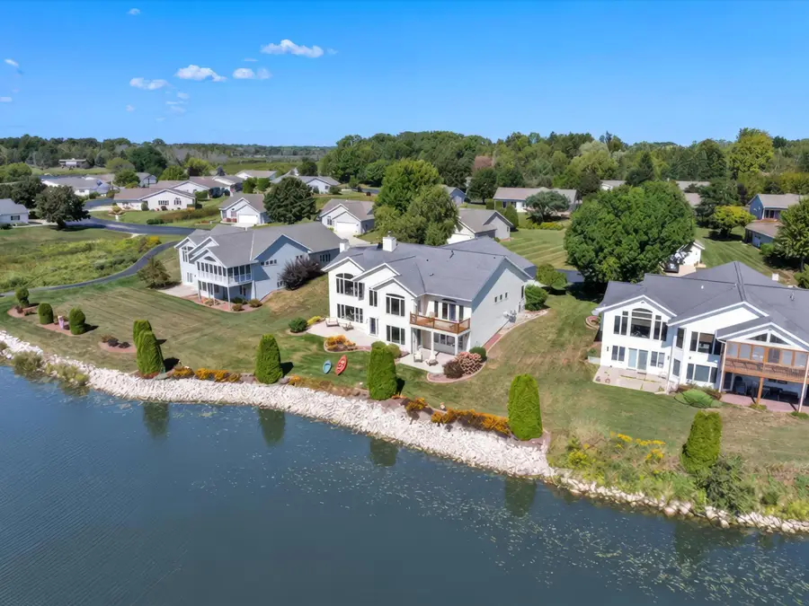 1505 Blue Heron Dr, Two Rivers, WI 54241 - #2