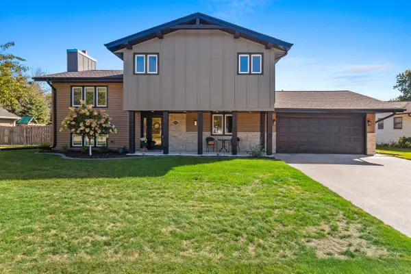 2811 39th St, Two Rivers, WI 54241