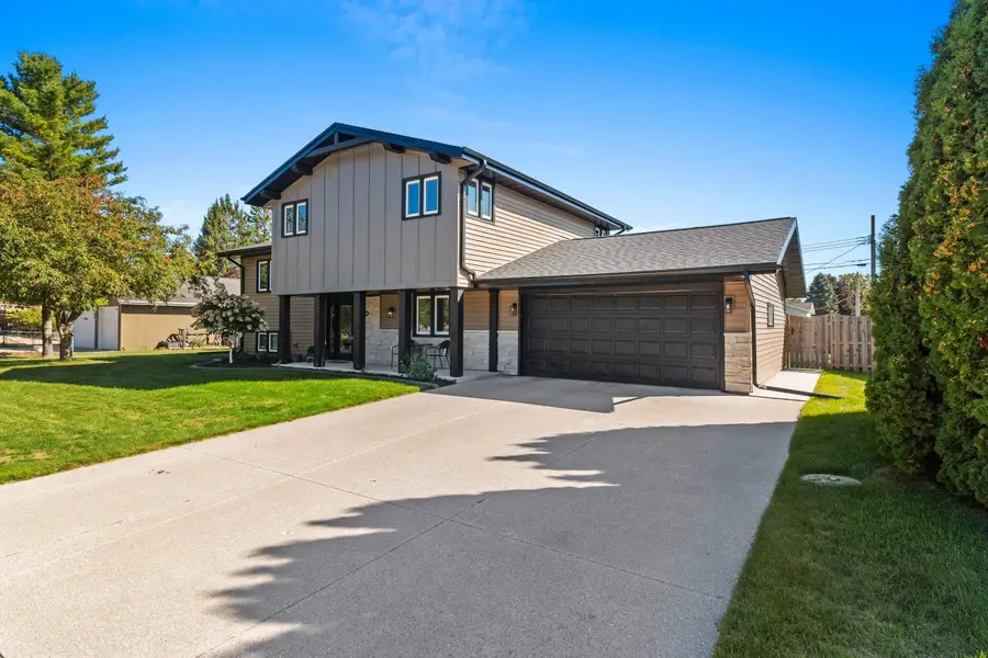 2811 39th St, Two Rivers, WI 54241 - #3