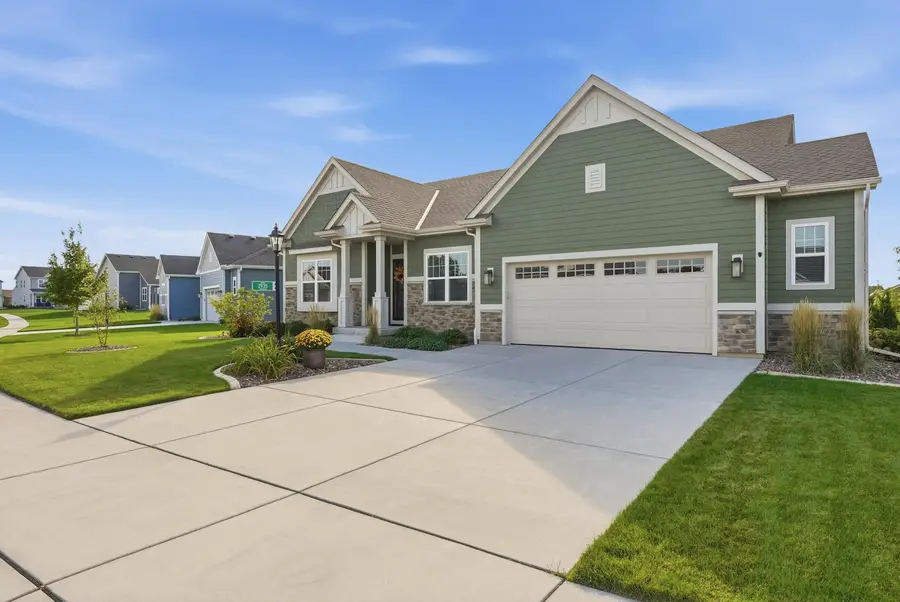 2935 Yahara Dr, Summit, WI 53066 - #2