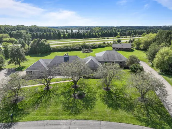 N2195 Beech Blvd, Bloomfield, WI 53147