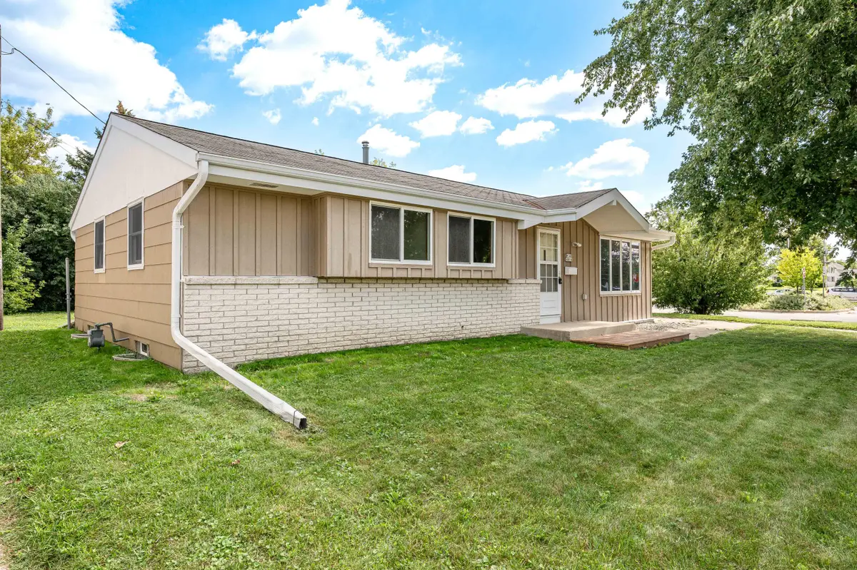 W148N8814 Jefferson Ave, Menomonee Falls, WI 53051 - #1