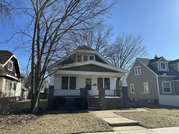 4852 N 37th St, Milwaukee, WI 53209