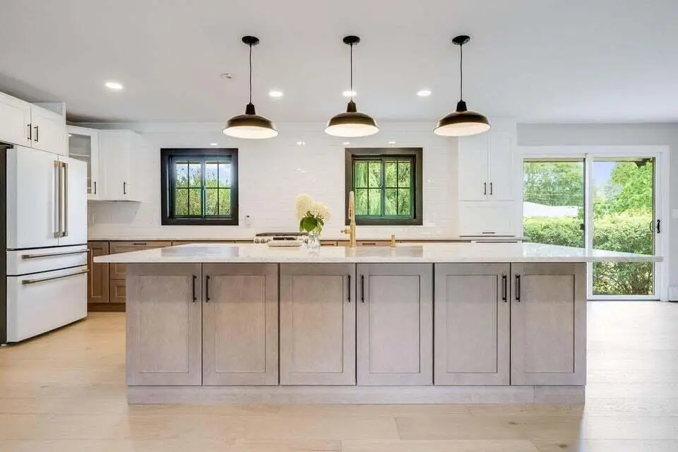 2050 Mt Kisco Dr, Elm Grove, WI 53122 - #1