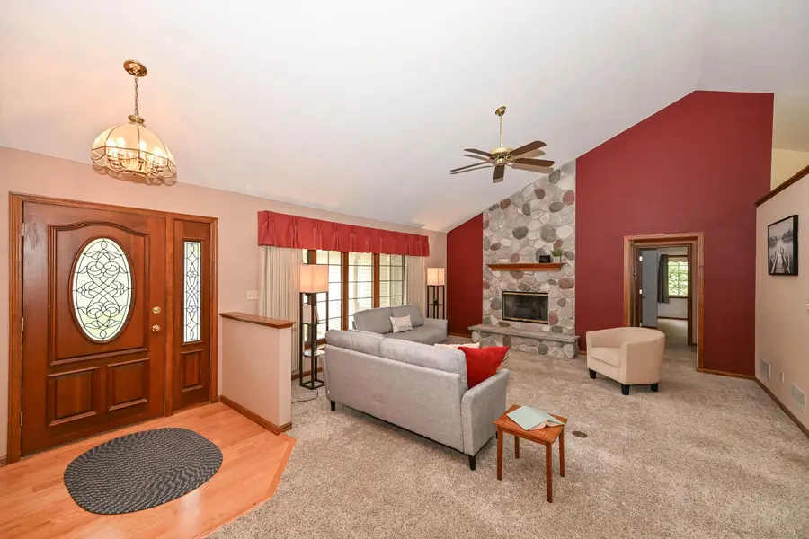 9358 S 33rd St, Franklin, WI 53132 - #2