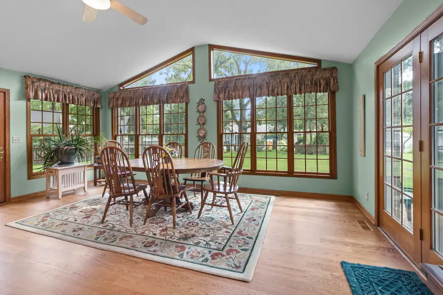 111 N Griffin St, Elkhorn, WI 53121 - #3