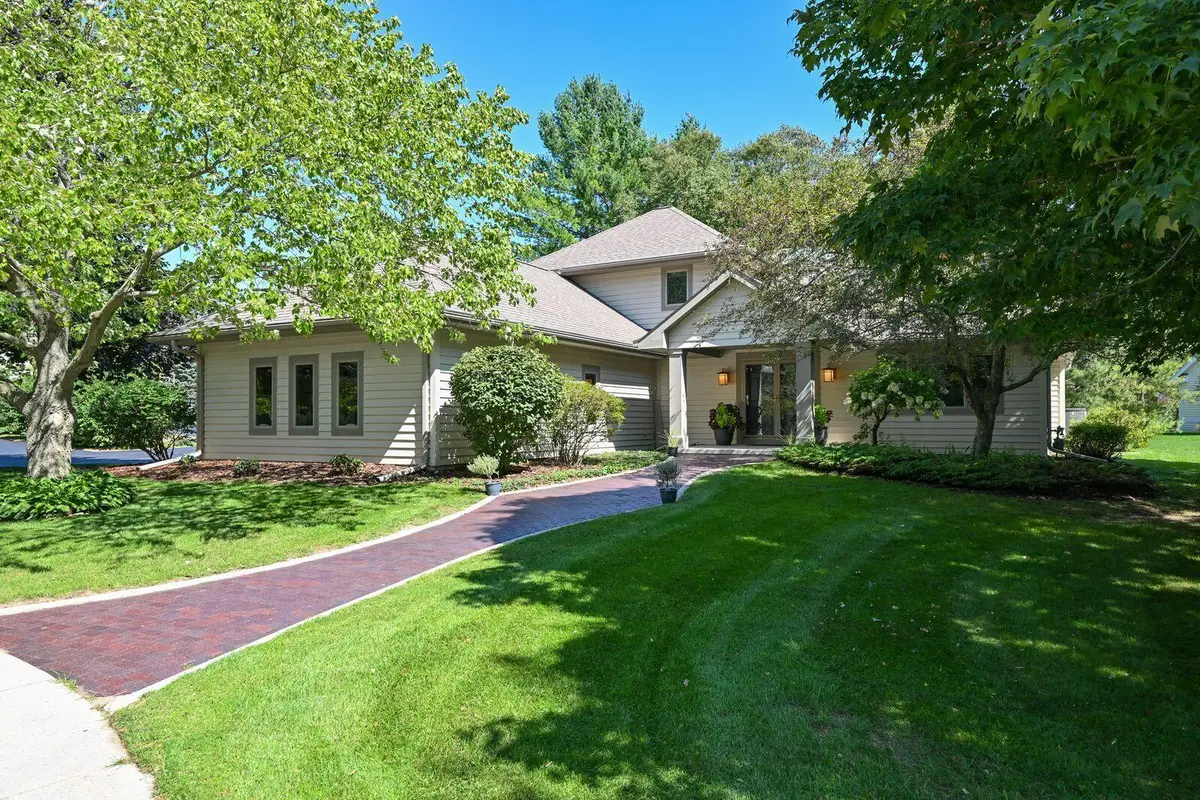 960 Woodlake Rd, Kohler, WI 53044 - #1