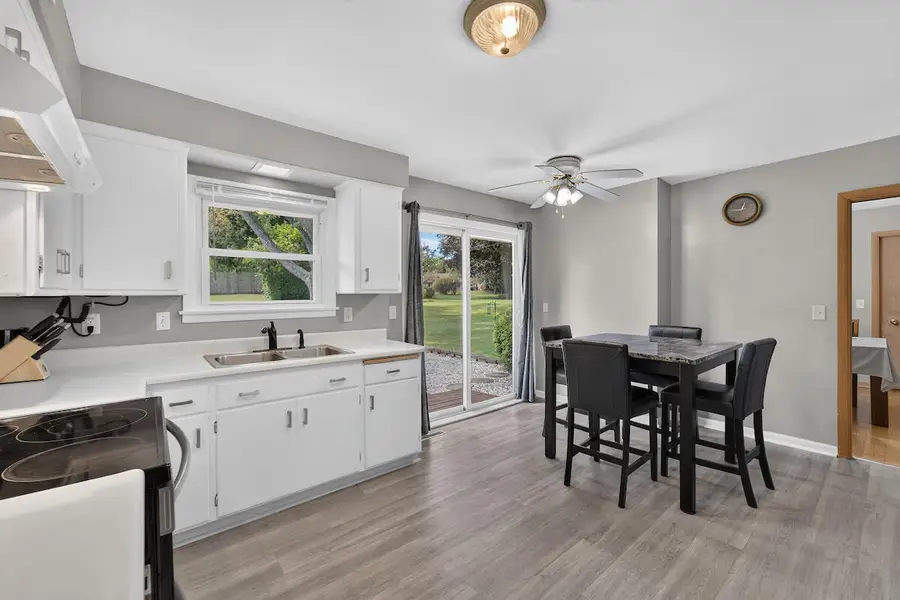 3523 W Pelican Ln, Brown Deer, WI 53209 - #3