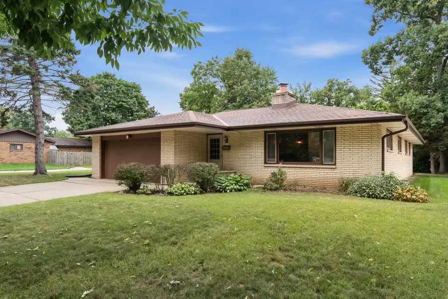 4973 S 19th St, Milwaukee, WI 53221 - #2