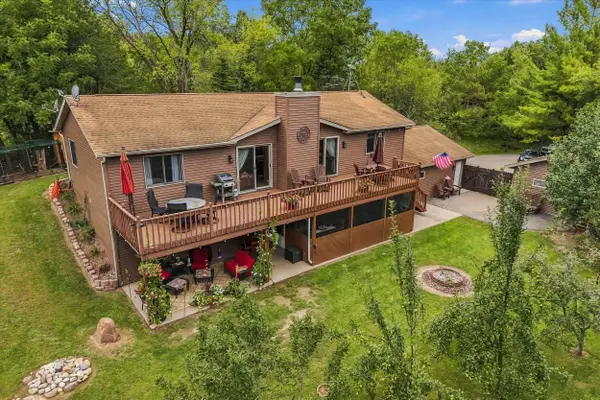 N3049 B & B Ct, Osceola, WI 53010