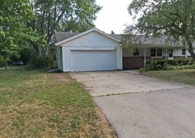 6005 Greenleaf Blvd, Mount Pleasant, WI 53406 - #2