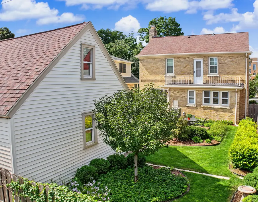 2520 Lefeber Ave, Wauwatosa, WI 53213 - #3