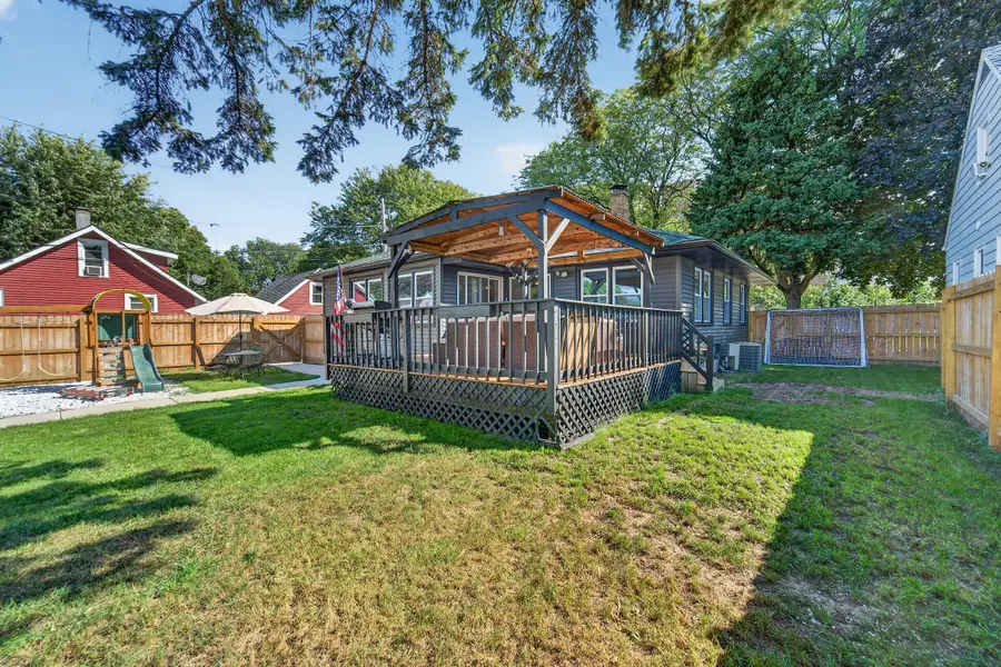 3049 S 31st St, Milwaukee, WI 53215 - #2
