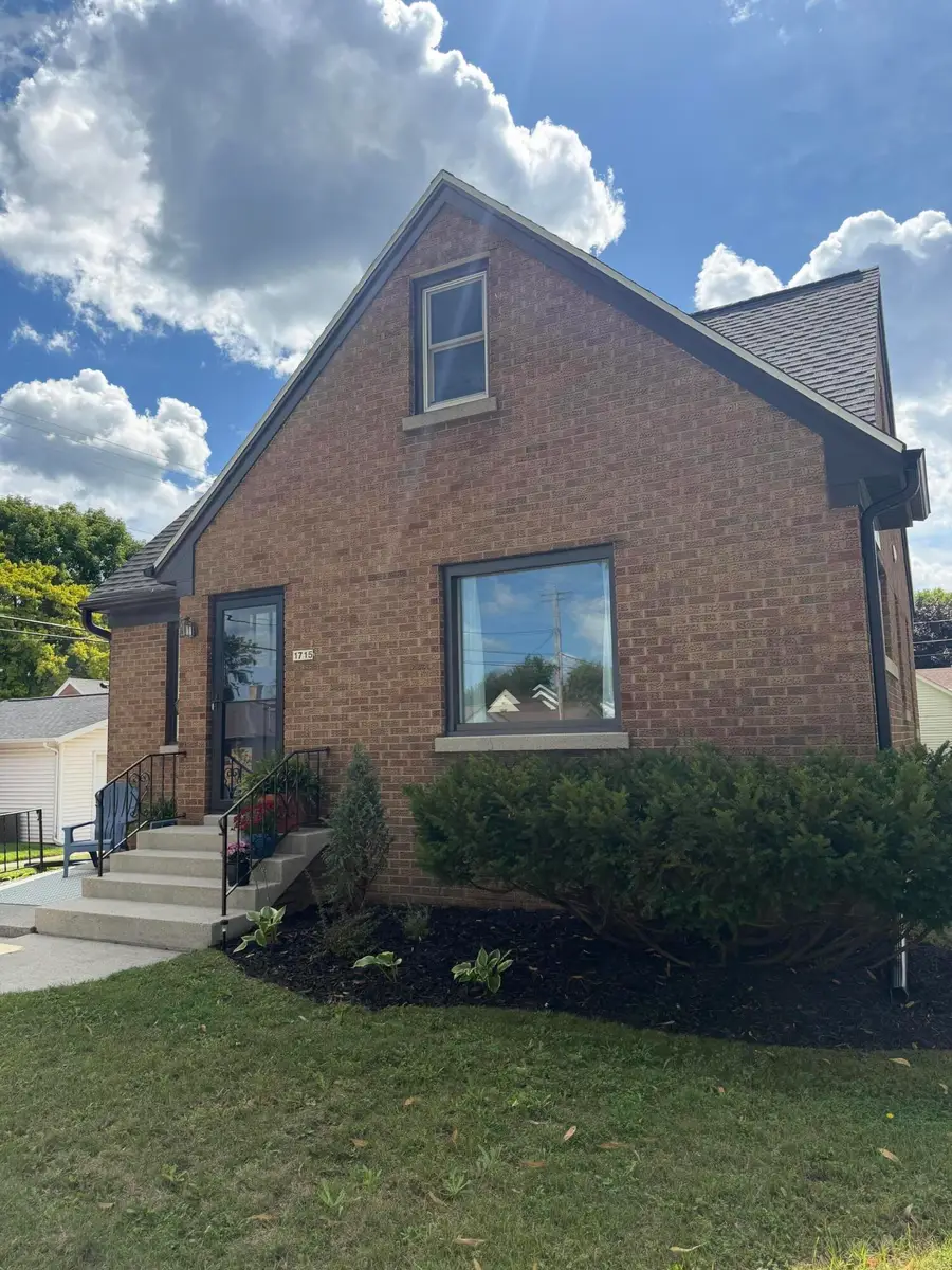 1715 Marvin Ct, Sheboygan, WI 53081 - #2